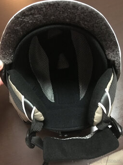 Lyže Salomon 90 cm, lyžáky vel. 32, helma UVEX - 11