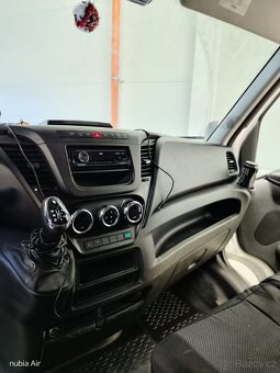 IVECO Daily 50C18HA8Z valník s plachtou a hydraulickým čelem - 11