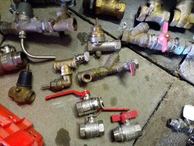 ventil,radiator,pojistny ventyl,instalatersky material, - 11