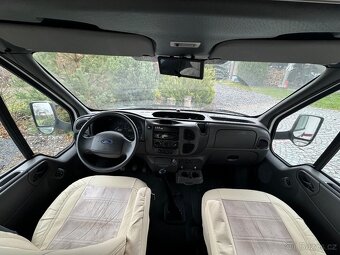 Obytný automobil Ford Transit - 11