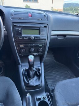 Škoda Octavia2-Combi - 11