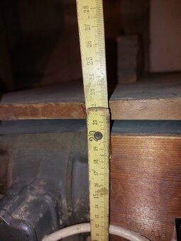 Stará stolní kotoučová pila. - 11