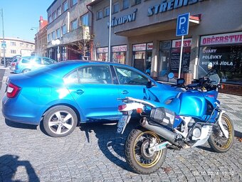 Prodám Honda Africa twin 750 XRV - 11