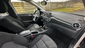 MERCEDES-BENZ B 180 CDI - 11