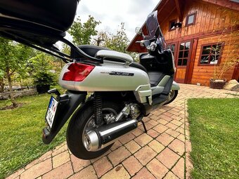 Yamaha Versity 300 - 11