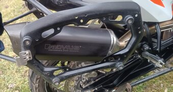 KTM 890 adventure R - 11