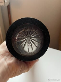 Starožitná krásná váza - rubínové sklo. - 11