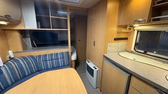 Karavan Knaus Sudwind 560 r.2010, palandy - 11