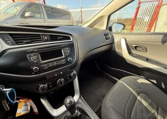 Kia Cee´d 1,4 +LPG 1.MAJITEL ČR DPH lpg + benzín manuál - 11