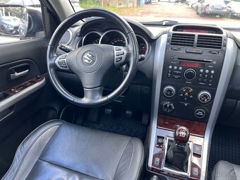 Suzuki Grand Vitara 2.0i Comfort+ benzín 103kw - 11