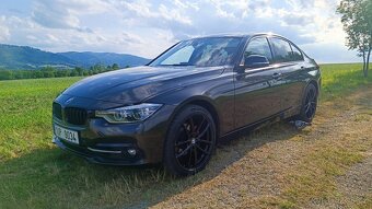 BMW 320i X-Drive, 2015, 120 000km, LED, NAVI, automat - 11