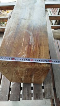 Dřevěná skříňka - 11