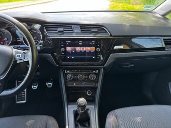 Volkswagen Touran 1.4 TSI 110kw, 7 míst, 1 Majitel,Servis VW - 11
