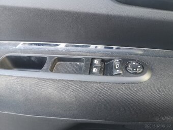 Peugeot 5008 1.6 HDi - 11