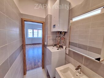 pronájem bytu 2+kk 48m2 po rekonstrukci 4. patro cihla výtah - 11