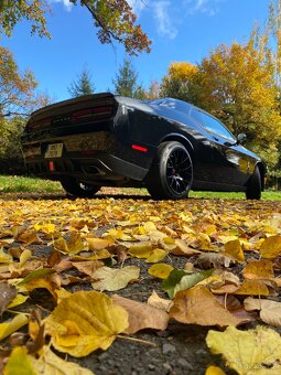 Dodge Challenger 5.7 HEMI r.v. 2017 - 11