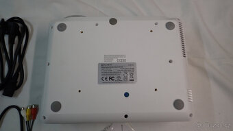 Projektor LCD LED VANKYO PERFORMANCE V630W - 11