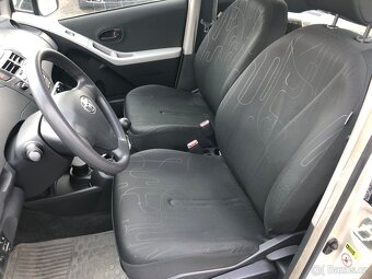 Toyota Yaris 1.3i 74kW - 11