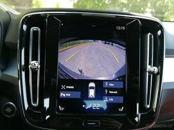 Volvo XC40 2.0 D4 AWDA/TKŮŽEBLIS - 11