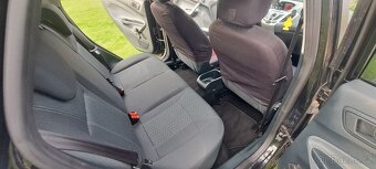 FORD FIESTA 1.2 - 11