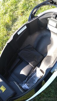 Piaggio Beverly 125 , původ ČR, najeto pouze 10 tisíc - 11