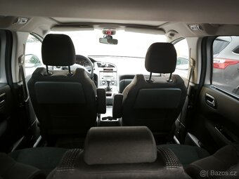 Peugeot 5008, r.v. 2011, motor 1,6-16V benzin - 11