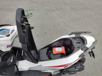 YUKI FALCON 125i - 11