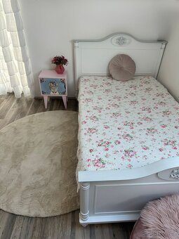 Velká sleva - Dětský dívčí nábytek + zdarma stolek a židle - 11