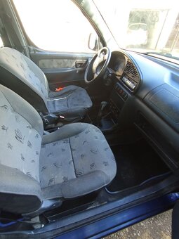Peugeot Partner - 11