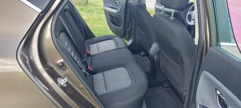 Kia Ceed 1.4 benzín 31.000 km - 11