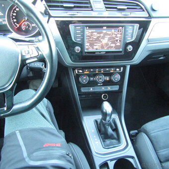 Volkswagen Touran 2,0TDi 110kw, DSG, 2016, Comfort, FULL LED - 11