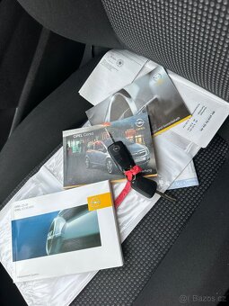 Opel Corsa d 1.2 benzín 59 kW 132 TKM bez investic - 11