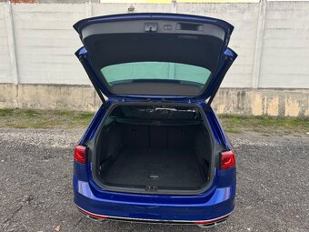 VW Passat R-Line - 11