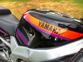 Yamaha FZR 600R, plně funkční, velmi zachovalá - 11