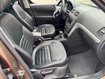 Škoda Yeti 1.2TSi 77kW DSG NAVI XENON - 11