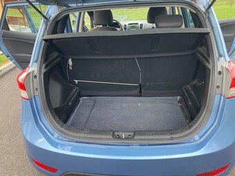 Hyundai ix20 1.4i 66 kW, r.v. 2014 rezervace do 29.10. - 11