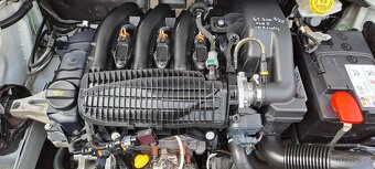 Peugeot 208 1.0i najeto 63 000 km 1 majitel koupeno v ČR - 11