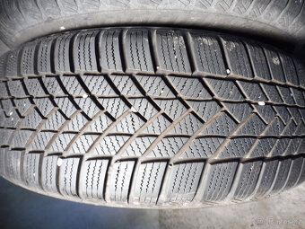 Prodám 2  orig.16" plech. kola + zimní pneu. PEUGEOT 407 - 11