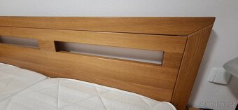 Celomasivni dubová manželská postel - 11