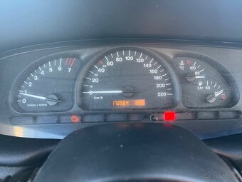 Opel Vectra 1,8i 92kw 2001 Digiklima - 11