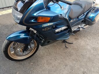 Honda Pan European ST1100 CZ doklady v ceně - 11