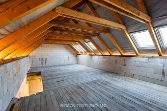 Prodej hrubé stavby rodinného dvojdomu, 2x 4+kk, k.ú. Chvalo - 11