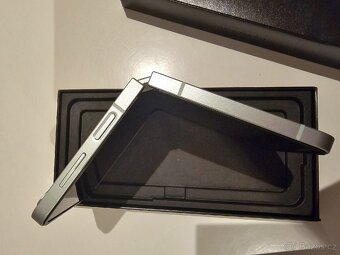 Samsung Galaxy Z Flip6, SM-F741B - 11