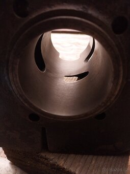 Válec  ČZ 175/477 - 11