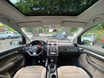 VW Touran Highline RLINE 2.0 TDI xenony klima tažné tempomat - 11