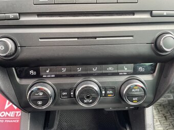 Škoda Octavia 2,0 TDi Serviska, Výhřev, ALU - 11