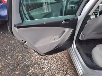 VW Passat B6 2.0TDI 103kW CBAB 6Q KXX LA7W náhradní díly - 11