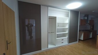 Vestavěná skříň - 11