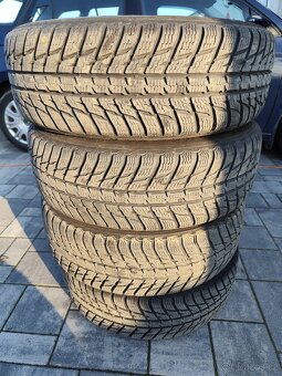 Sadu zimních kol Nokian 215/65R17,5x112 - 11