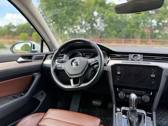VW Passat Variant 2.0 TDI DSG Highline odpočet DPH - 11